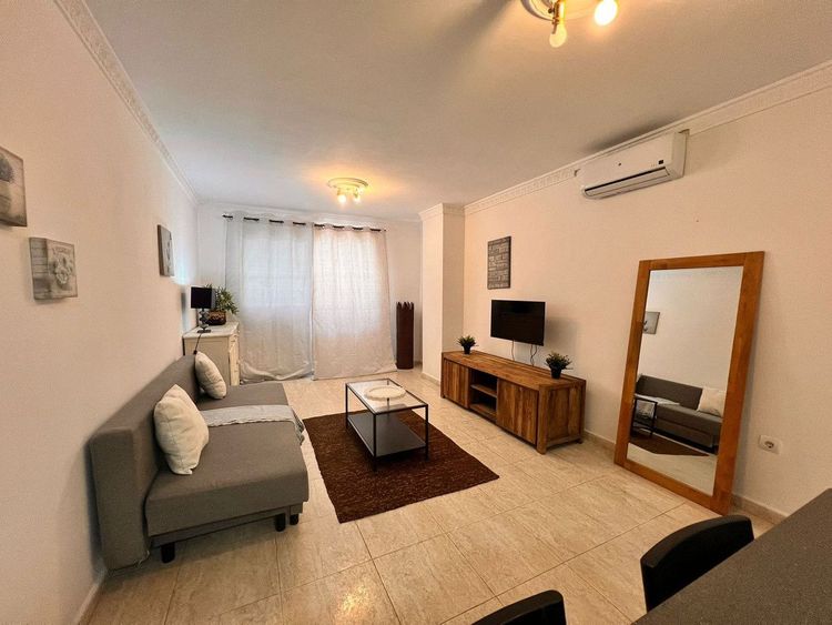 Apartment | Resale in La Cala de Mijas in La Cala de Mijas, Costa del Sol - Photo 2