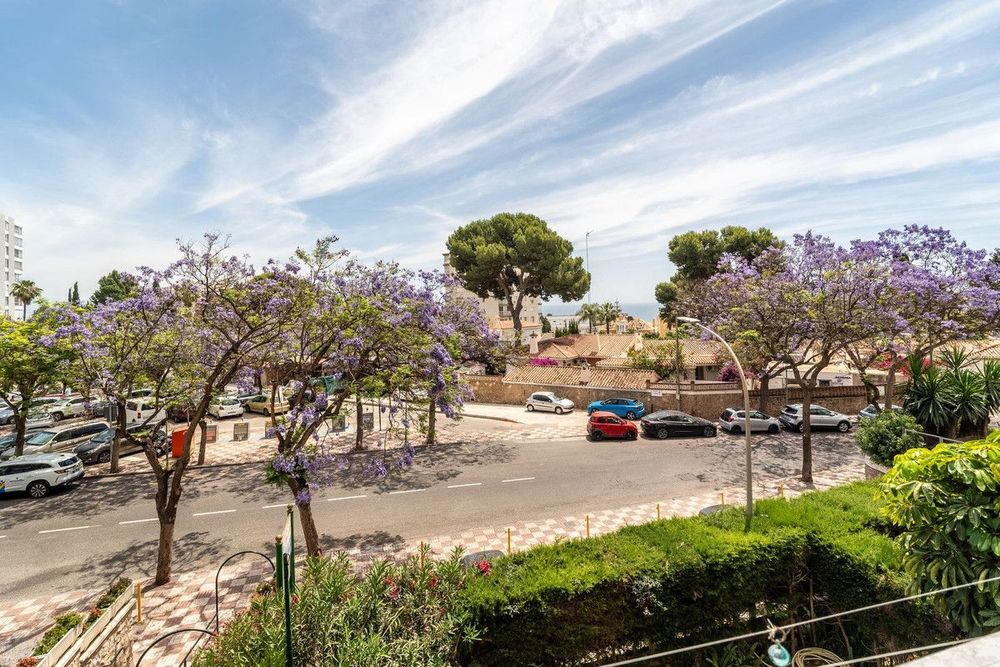 Apartment | Resale in Benalmadena Costa in Benalmadena Costa, Costa del Sol - Main property photo