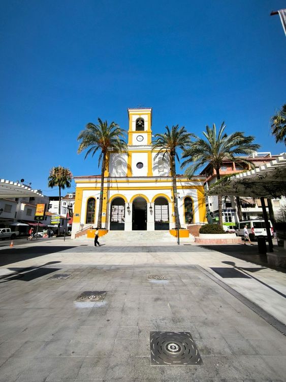 listing card gallery