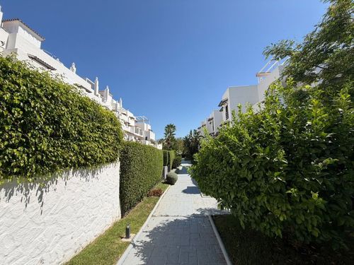 Apartment | Resale in Selwo — Selwo, Costa del Sol