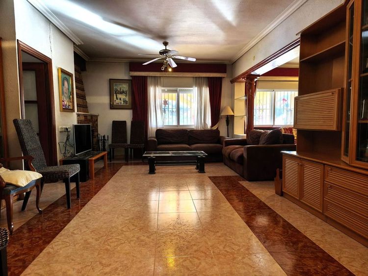 House | Resale in Aguas de Busot in Costa Blanca - Photo 5