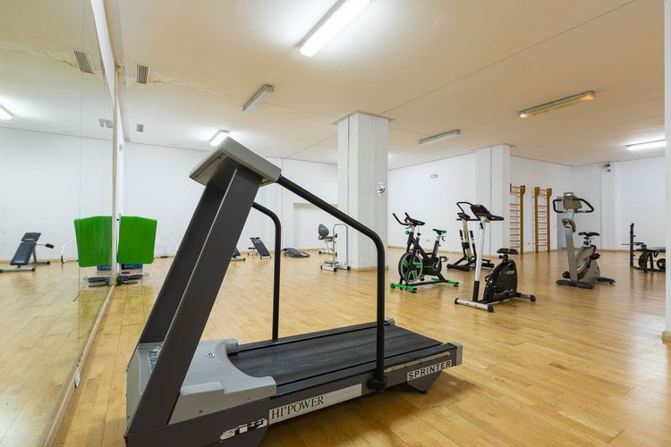 Apartment | Resale in Puerto Banús in Puerto Banús, Costa del Sol - Photo 4