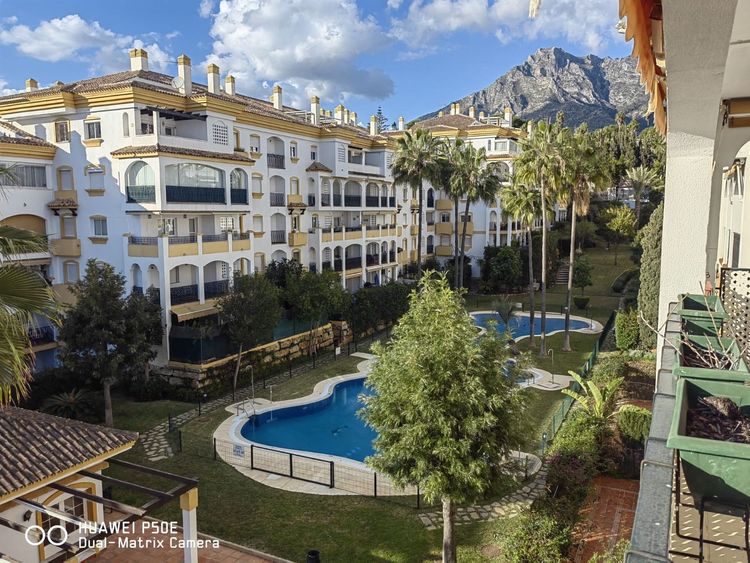 Apartment | Resale in Marbella in Marbella, Costa del Sol - Photo 2
