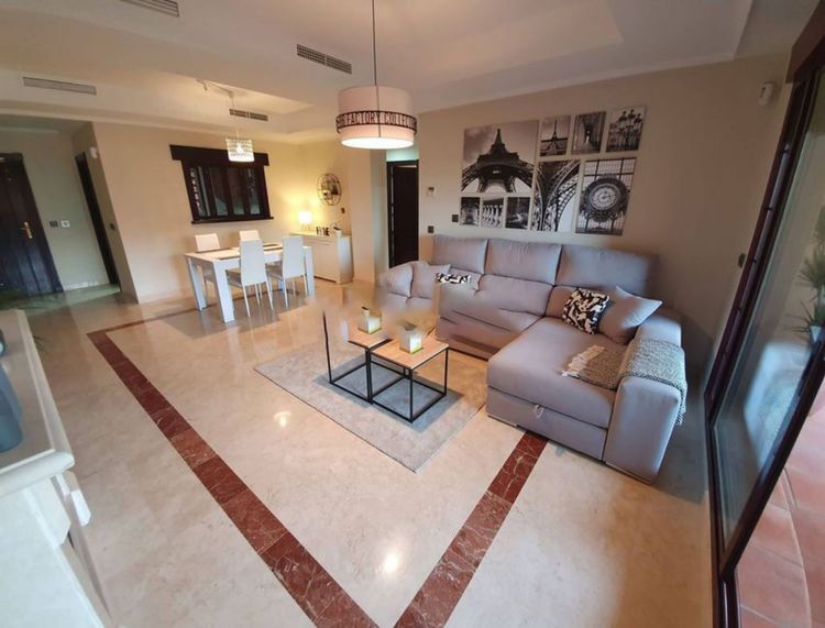 Apartment | Resale in La Mairena in La Mairena, Costa del Sol - Photo 3