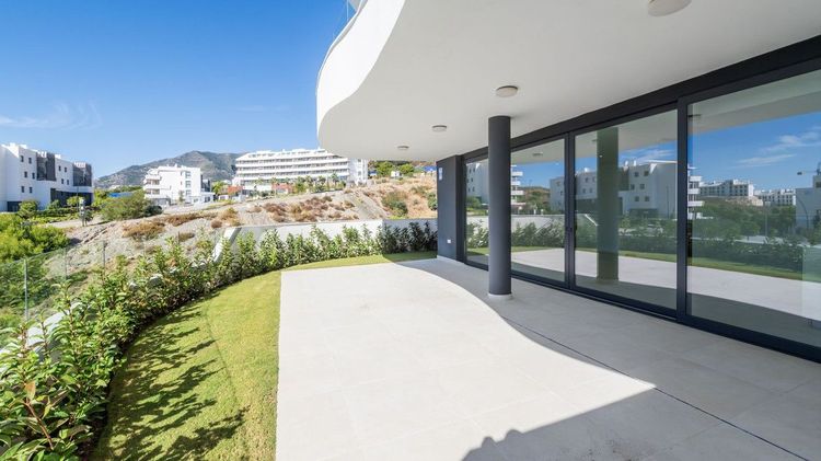 Apartment | Resale in Fuengirola in Fuengirola Others, Costa del Sol - Photo 4