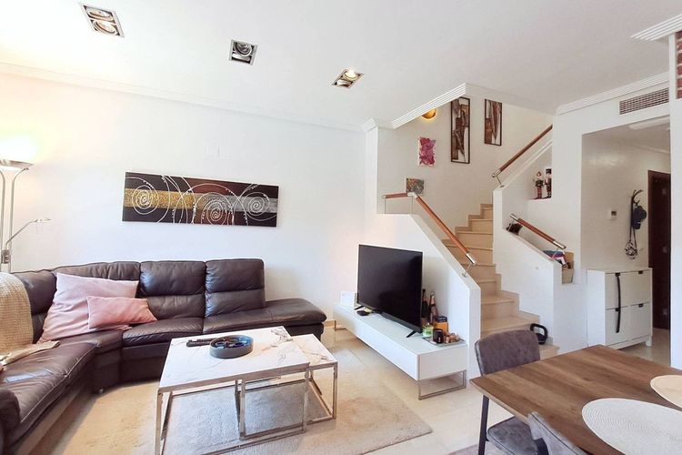 Apartment | Resale in Lomas de Cabo Roig in Lomas de Cabo Roig, Costa Blanca - Photo 2