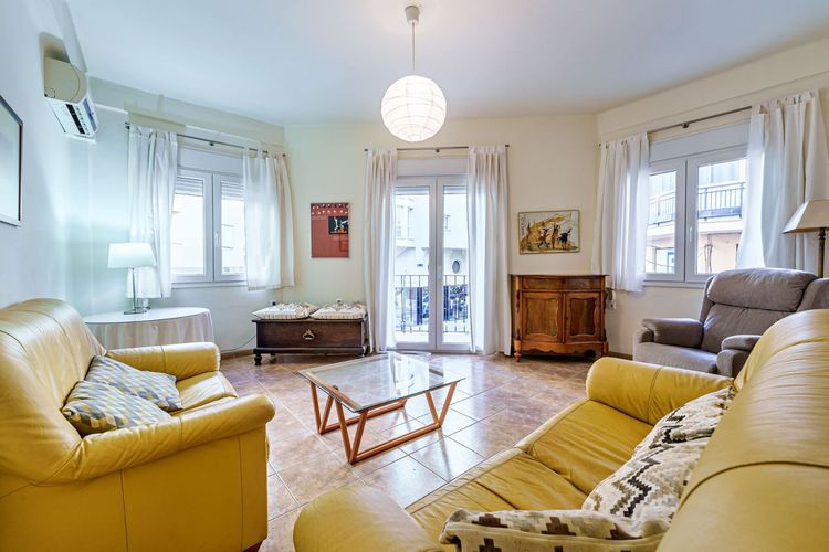 listing card gallery