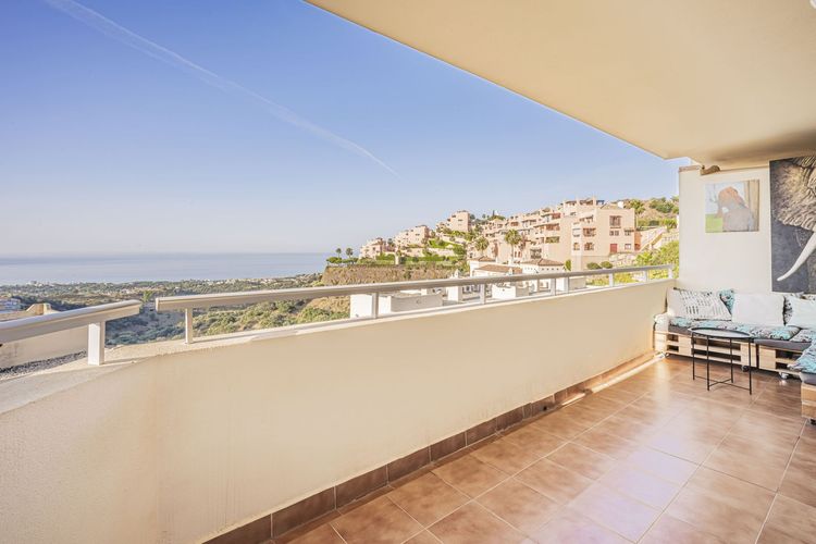 Apartment | Resale in Mijas in Mijas Others, Costa del Sol - Photo 3