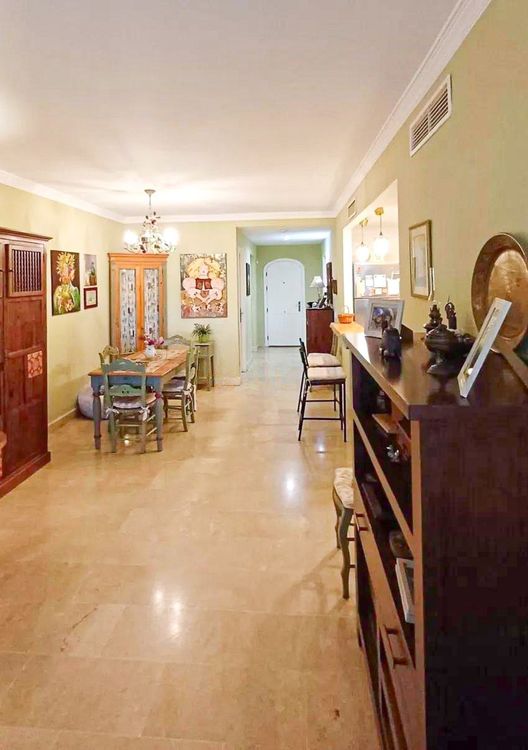 Apartment | Resale in Elviria in Elviria, Costa del Sol - Photo 5