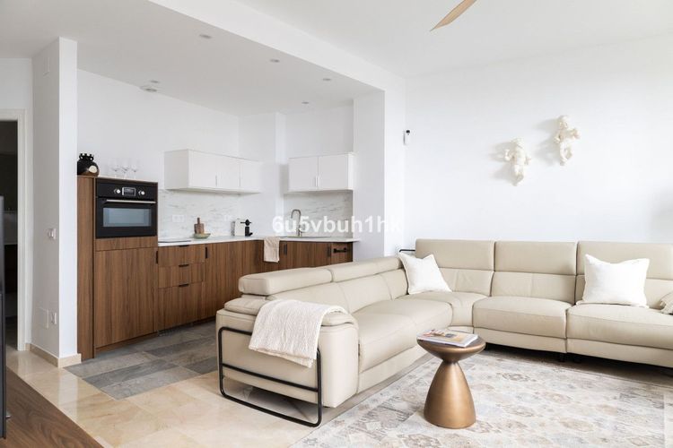 Apartment | Resale in Málaga in Málaga, Málaga City Others, Costa del Sol - Photo 5