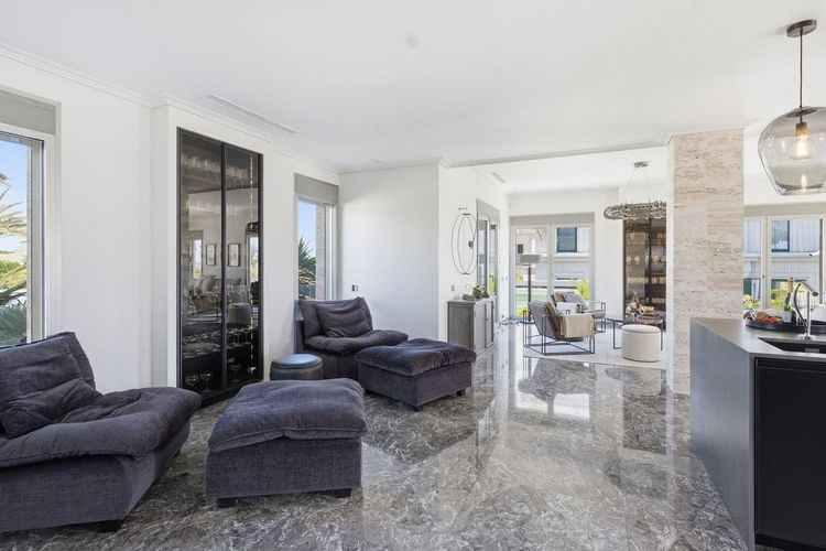 House | Resale in La Zenia in La Zenia, Costa Blanca - Photo 4