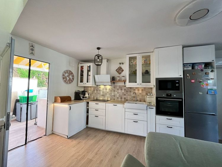 House | Resale in Marbella in Marbella Others, Costa del Sol - Photo 2