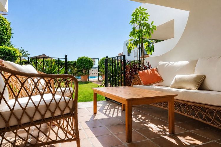 Apartment | Resale in La Alcaidesa in La Alcaidesa, Costa del Sol - Photo 3