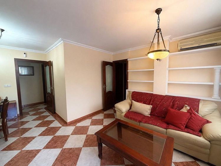 Apartment | Resale in Málaga in Málaga, Costa del Sol - Photo 3