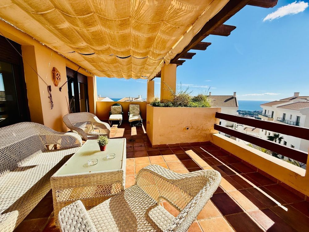 Penthouse | Resale in Benalmadena Pueblo in Benalmadena Pueblo, Costa del Sol - Main property photo