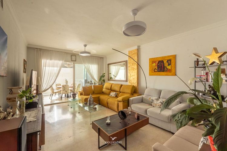 Apartment | Resale in Riviera del Sol in Riviera del Sol, Costa del Sol - Photo 3