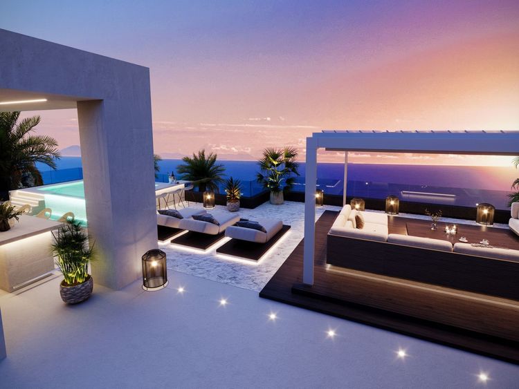 House | Resale in Marbella in Marbella Others, Costa del Sol - Photo 5