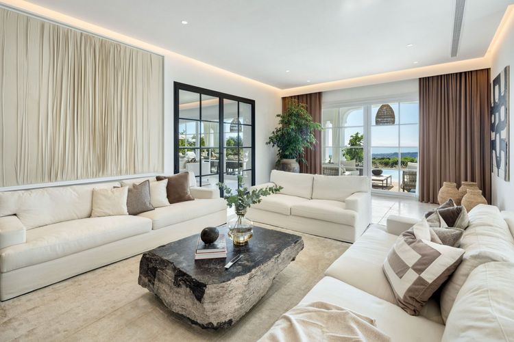 House | Resale in Benahavís in Benahavís Others, Costa del Sol - Photo 3