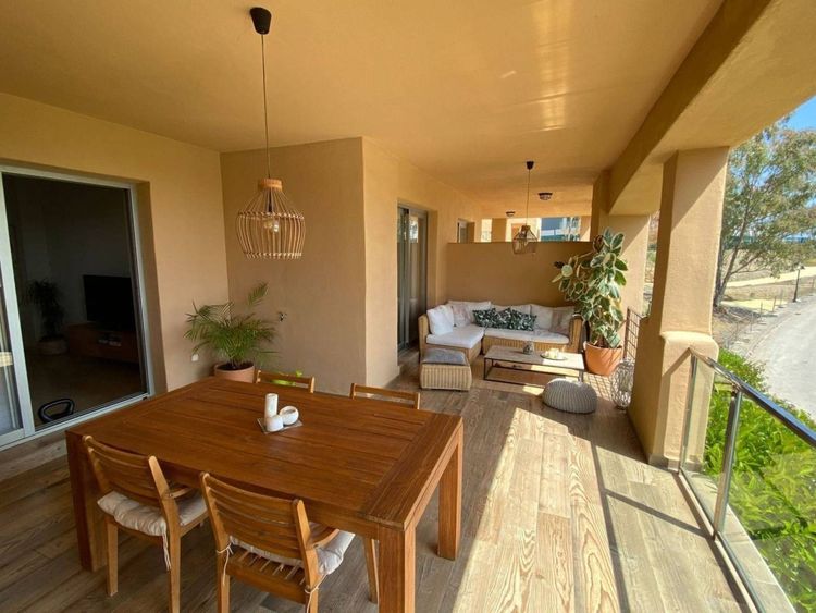 Apartment | Resale in Estepona in Estepona, Costa del Sol - Photo 4