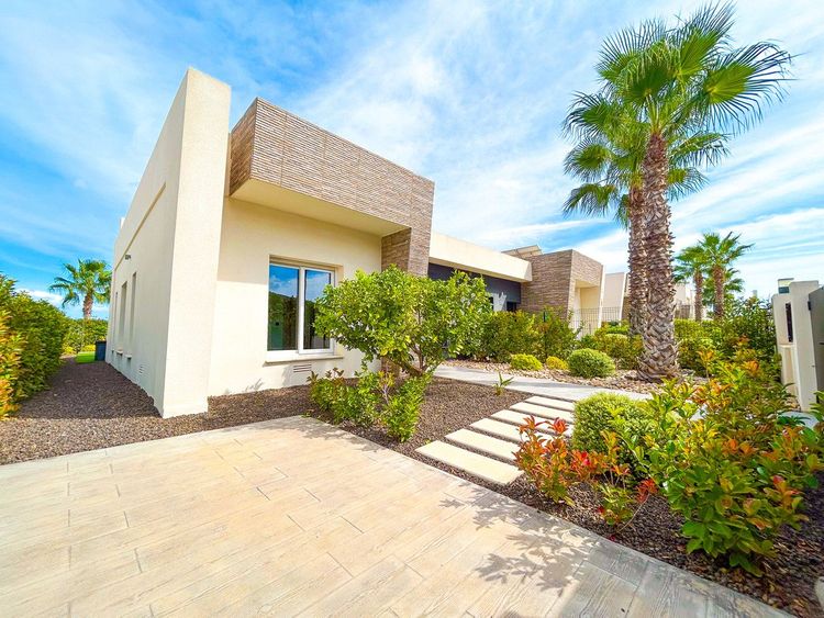 House | Resale in Algorfa in Algorfa, Costa Blanca - Photo 5