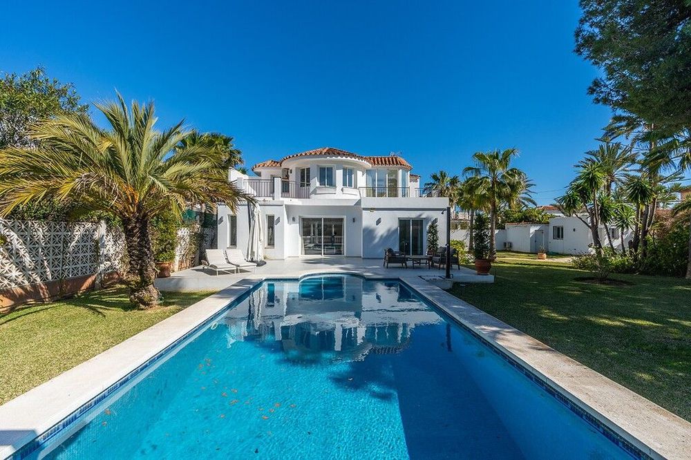 DetachedHouse in Marbesa in Marbesa, Marbella East, Costa del Sol - Main property photo