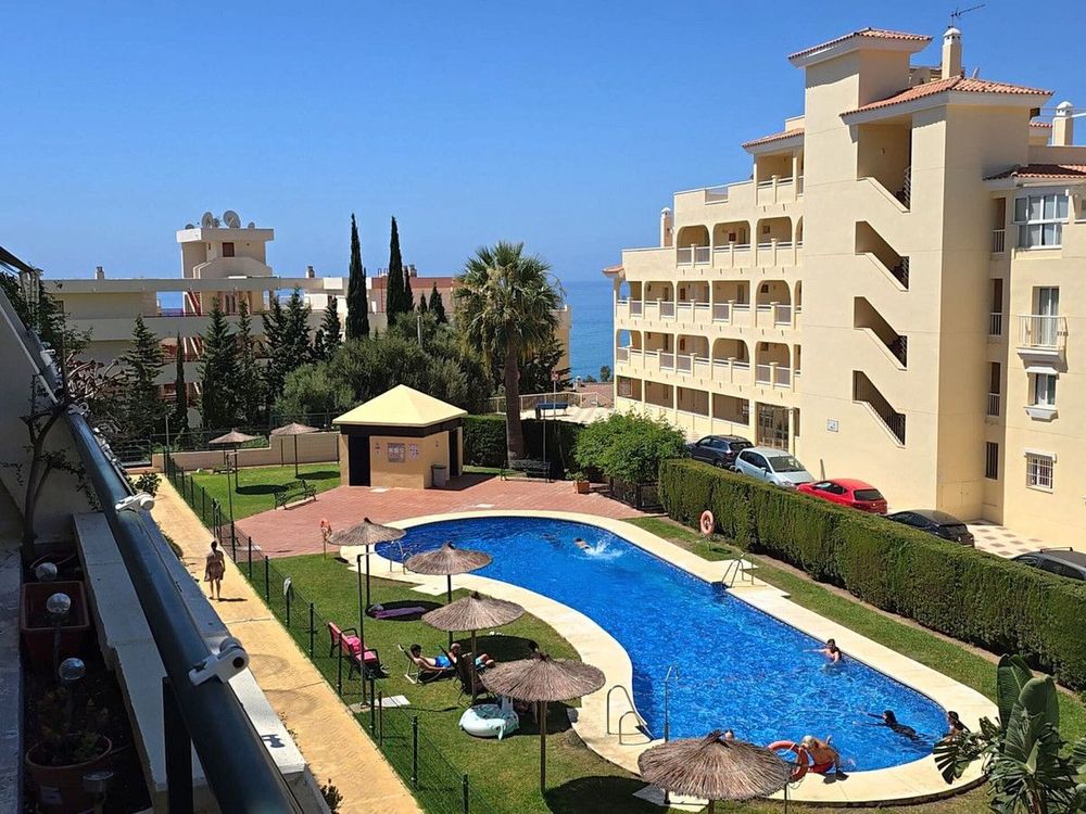 Apartment | Resale in Benalmadena Costa in Benalmadena Costa, Costa del Sol - Main property photo