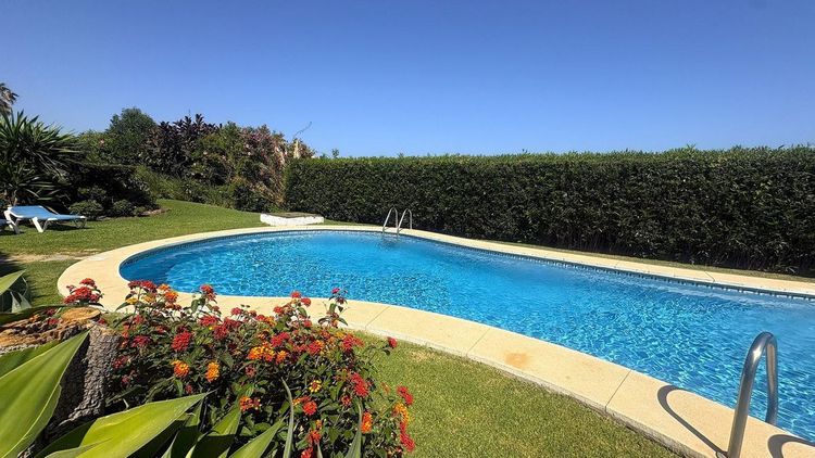 Apartment | Resale in Estepona in Estepona, Costa del Sol - Photo 3