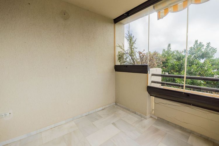 Apartment | Resale in Torremolinos in Torremolinos Others, Costa del Sol - Photo 4