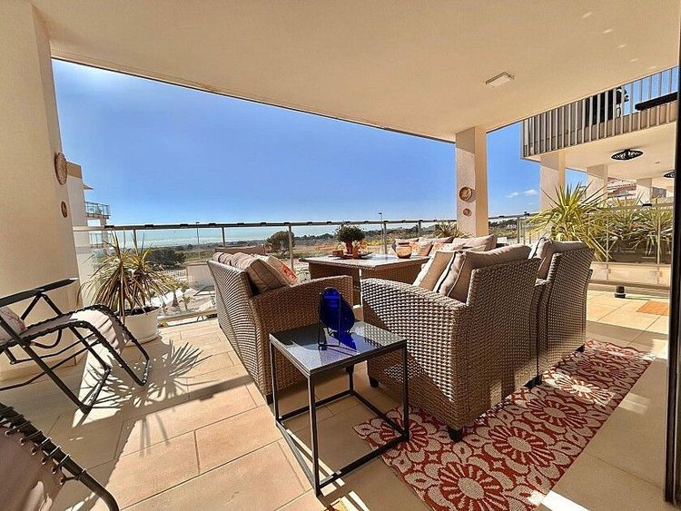 Apartment | Resale in Villamartin in Villamartin, Costa Blanca - Photo 2