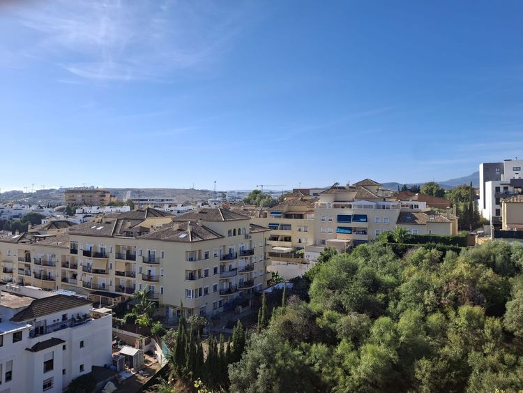 Penthouse | Resale in Estepona in Estepona, Costa del Sol - Photo 3