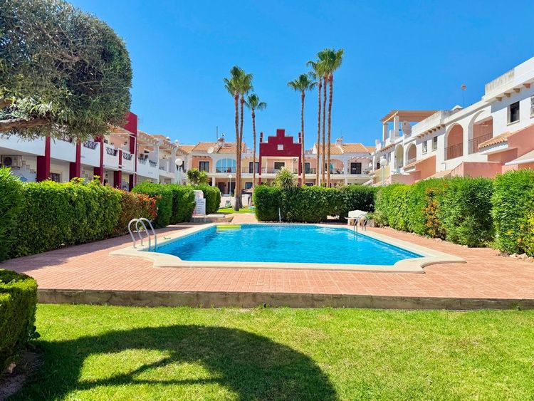House | Resale in Ciudad Quesada in Ciudad Quesada, Costa Blanca - Photo 2