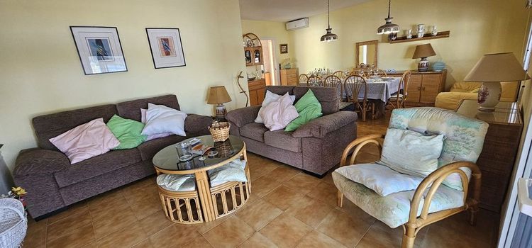 House | Resale in Campoamor in Campoamor, Costa Blanca - Photo 3