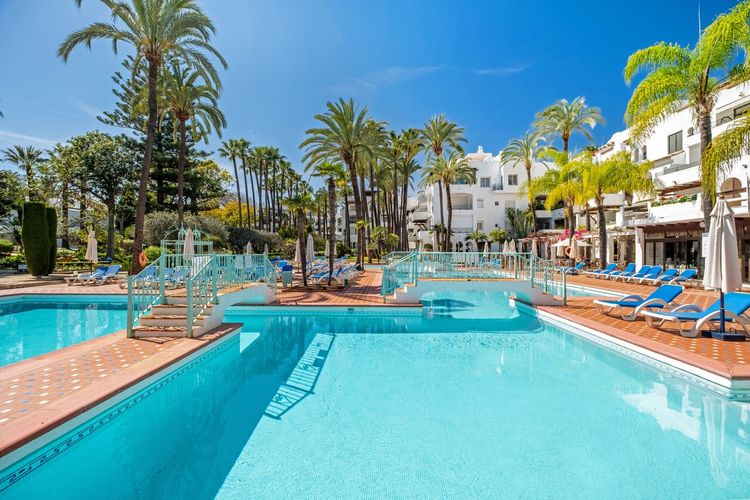 Apartment | Resale in Puerto Banús - Development photo 1