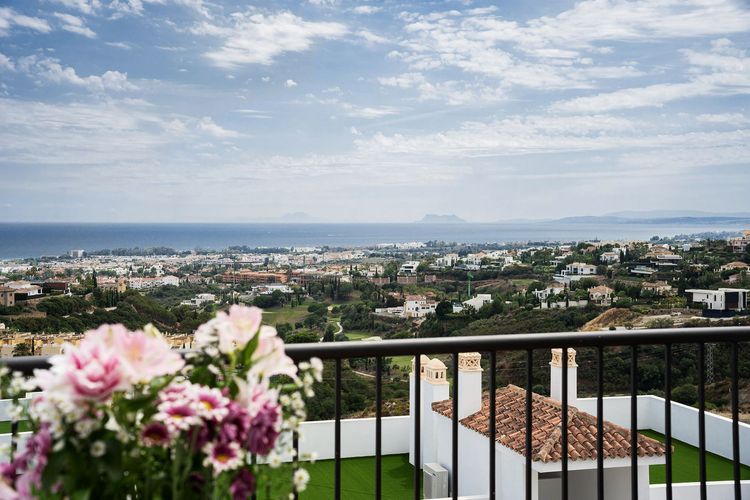 Penthouse | Resale in Benahavís - Development photo 1