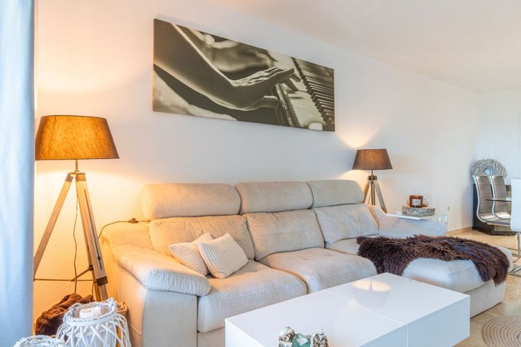 Apartment | Resale in Moraira in Moraira, Costa Blanca - Photo 2
