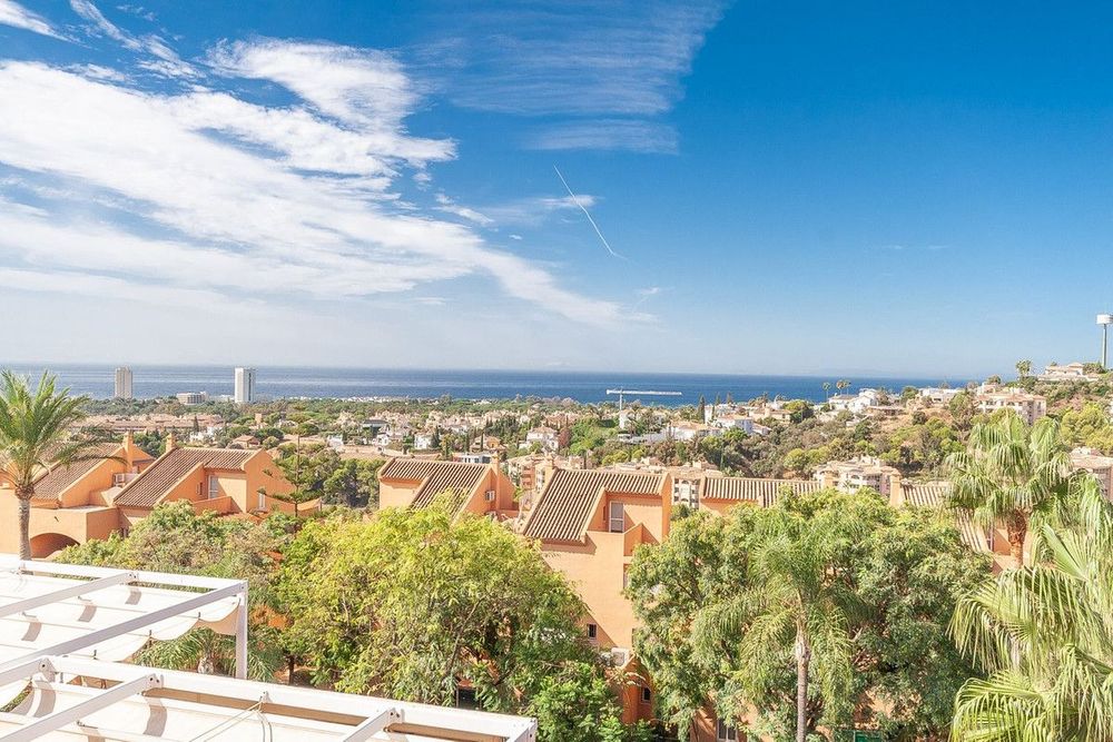 Penthouse | Resale in Elviria in Elviria, Costa del Sol - Main property photo