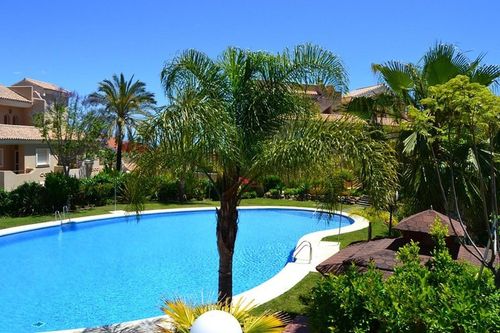 Chalet adosado en La Duquesa — La Duquesa, Costa del Sol