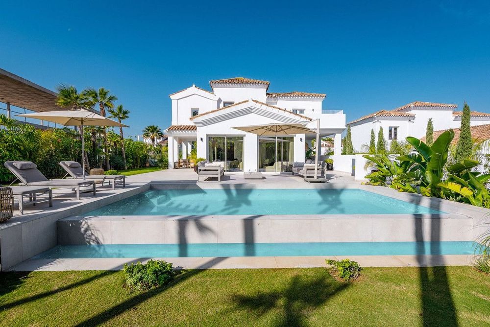 House | Resale in Casares Playa in Casares Playa, Costa del Sol - Main property photo