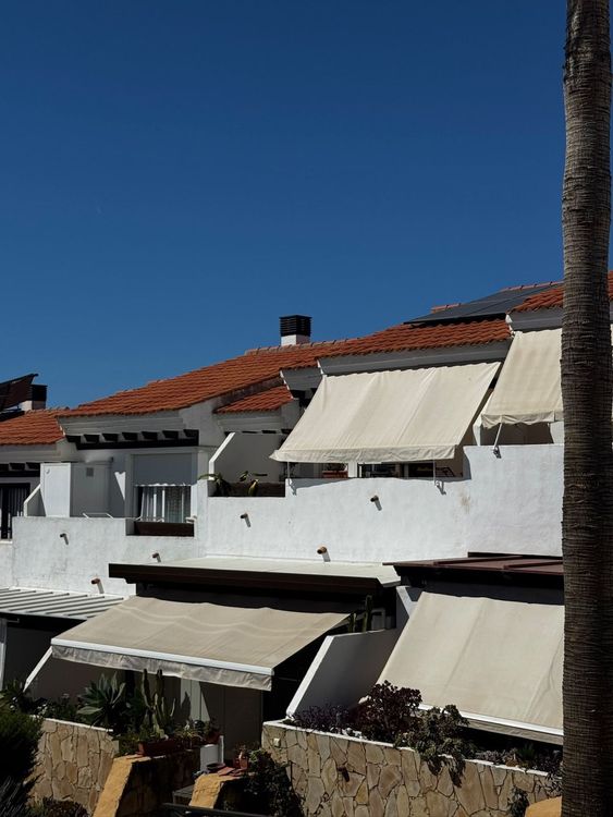 House | Resale in El Chaparral in El Chaparral, Costa del Sol - Photo 2