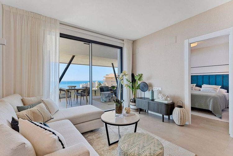 Apartment | Resale in Fuengirola in Fuengirola Others, Costa del Sol - Photo 3
