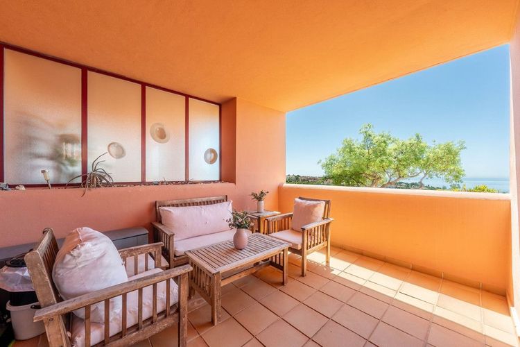 Apartment | Resale in Manilva in Manilva Others, Costa del Sol - Photo 2