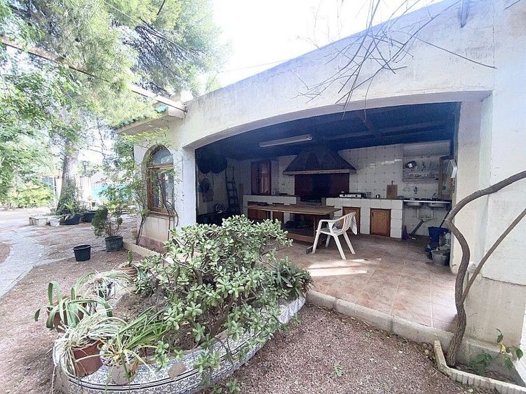 House | Resale in Crevillent in Crevillent, Costa Blanca - Photo 2