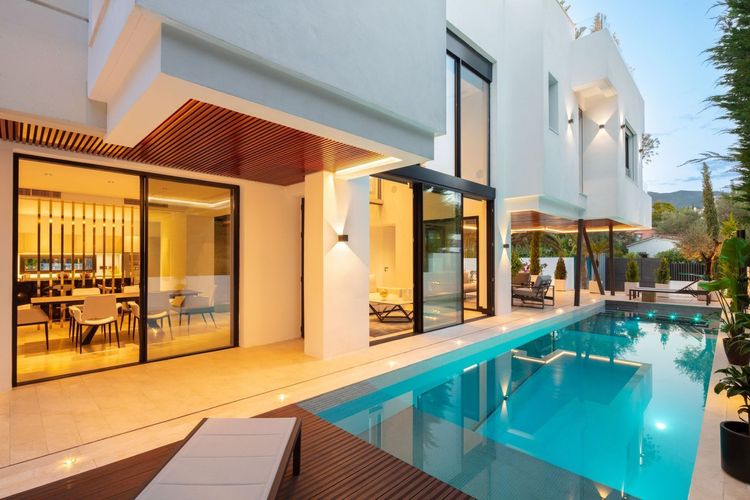 House | Resale in Marbella in Marbella, Costa del Sol - Photo 4