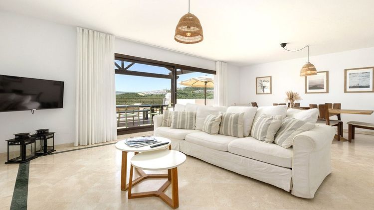 Penthouse | Resale in Casares in Casares Others, Costa del Sol - Photo 2