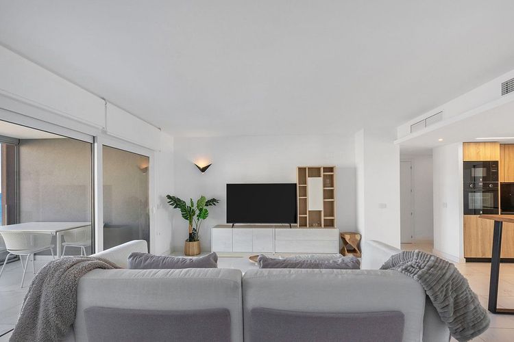 Apartment | Resale in Punta Prima in Punta Prima, Costa Blanca - Photo 3