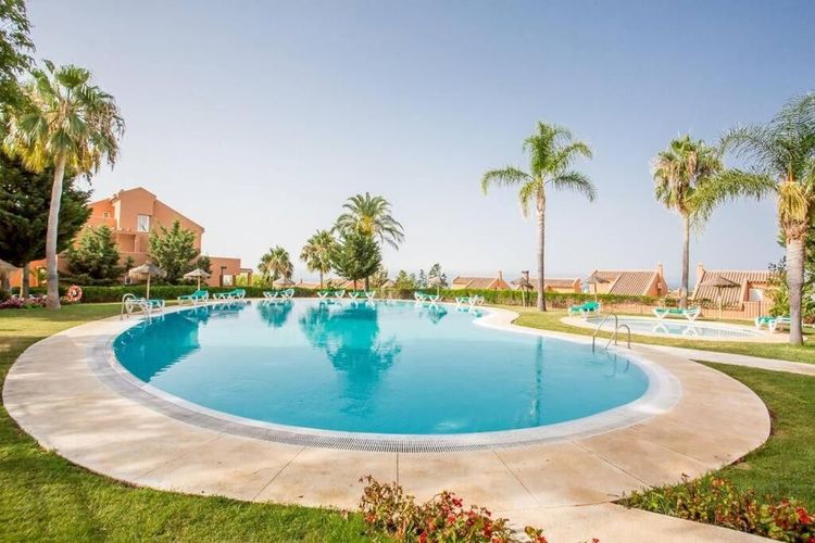Apartment | Resale in Elviria - Development photo 1