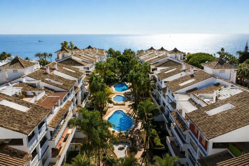 Apartment | Resale in Marbella in Marbella Others, Costa del Sol - Main property photo