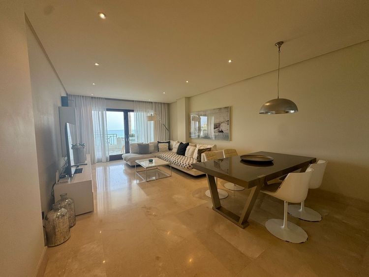 Apartment | Resale in Estepona in Estepona, Costa del Sol - Photo 3