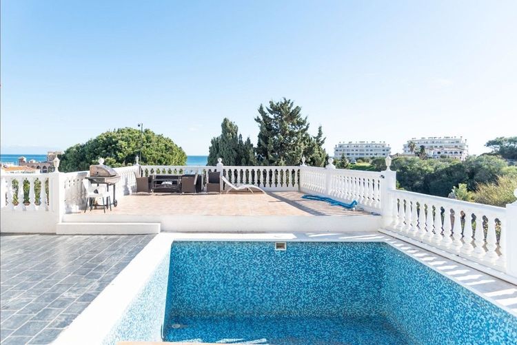 House | Resale in Mijas Costa in Mijas Costa, Costa del Sol - Photo 2