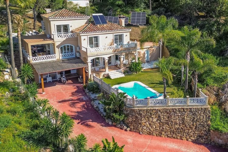 House | Resale in El Padron - Development photo 1